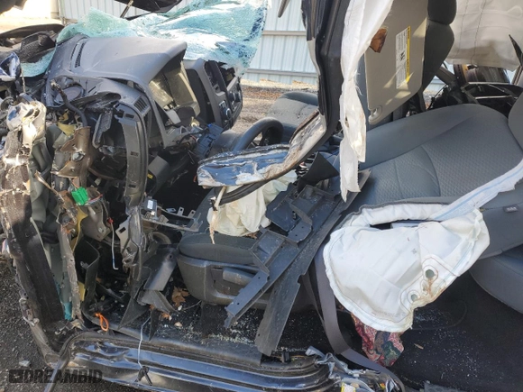 2019 Ram 1500 Classic Express with VIN 1C6RR7FG2KS632409, listed as a Copart auction lot 82521654 with 0 mi miles and Salvage Title. Bid and sale history available at carsss.com. Image 7.