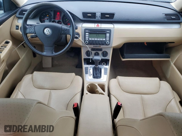 2008 Volkswagen Passat Komfort z VIN WVWLK73C28E049334, wystawiony jako Copart lot #58860715 z przebiegiem 161 405 mil mil oraz Szkoda całkowita • Salvage title. Historia ofert i sprzedaży dostępna na DreamBid. Obrazek 8.