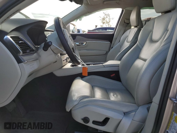 2023 Volvo XC90 Ultimate Bright Theme with VIN YV4H60CA8P1918117, listed as a Copart auction lot 81388674 with 27,036 mi miles and Salvage title. Bid and sale history available at DreamBid. Image 7.