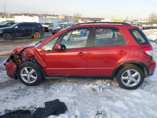 2009 Suzuki SX4 Man AWD with VIN JS2YB413996201005, listed as a IAAI auction lot 41368510 with 27,111 mi miles. Bid and sale history available at carsss.com. Image 14.