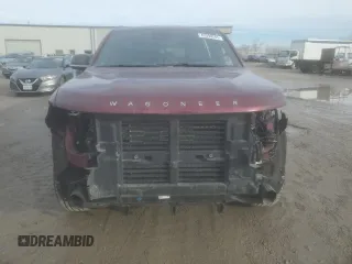 2023 Jeep Wagoneer Series II с VIN 1C4SJSBP8PS543932, выставлен на аукционе Copart как лот 43590285 с пробегом 26 736 миль миль и Списание • Salvage title. История ставок и продаж доступна на DreamBid. Изображение 5.