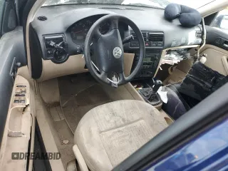 2003 Volkswagen Golf GL с VIN 9BWFK61J434058324, выставлен на аукционе Copart как лот 46119445 с пробегом Не указан миль и Списание • Salvage title. История ставок и продаж доступна на DreamBid. Изображение 8.