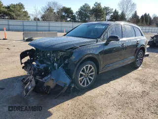 2024 Audi Q7 Premium Plus z VIN WA1LCBF75RD004677, wystawiony jako Copart lot #53359235 z przebiegiem 17 677 mil mil oraz Szkoda całkowita • Salvage title. Historia ofert i sprzedaży dostępna na DreamBid. Obrazek 1.