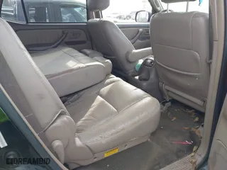2004 Toyota Sequoia Limited with VIN 5TDZT38A34S232933, listed as a IAAI auction lot 41385987 with 232,429 mi miles. Bid and sale history available at carsss.com. Image 8.