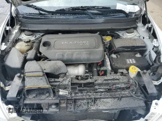 2017 Jeep Cherokee Sport z VIN 1C4PJLAB1HW653104, wystawiony jako Copart lot #58091345 z przebiegiem 106 736 mil mil oraz Szkoda całkowita • Salvage title. Historia ofert i sprzedaży dostępna na DreamBid. Obrazek 11.