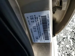 2003 Chrysler Concorde LXi z VIN 2C3HD36M53H576299, wystawiony jako Copart lot #83331884 z przebiegiem 97 827 mil mil oraz Szkody całkowita. Historia ofert i sprzedaży dostępna na DreamBid. Obrazek 12.