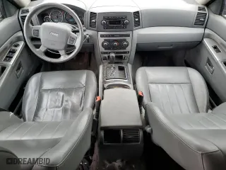 2007 Jeep Grand Cherokee Laredo with VIN 1J8GR48K17C638499, listed as a Copart auction lot 49649565 with 195,000 mi miles and Salvage Title. Bid and sale history available at carsss.com. Image 8.