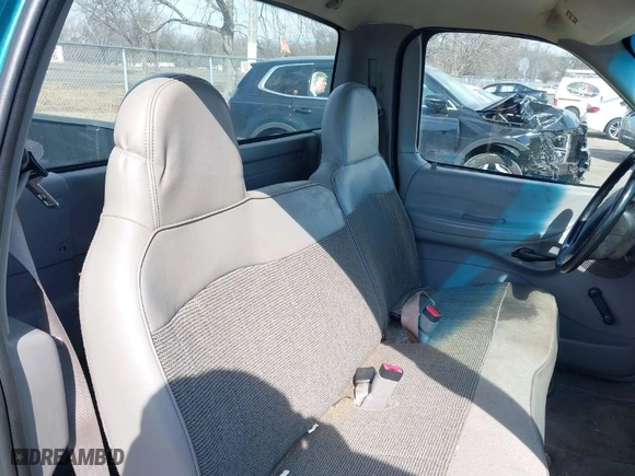 1998 Ford F-150 Standard with VIN 1FTZF1723WNC12776, listed as a IAAI auction lot 41599872 with 125,007 mi miles. Bid and sale history available at carsss.com. Image 8.