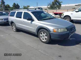 2006 Volvo XC70 z VIN YV4SZ592261229263, wystawiony jako IAAI lot #42360332 z przebiegiem 304 684 mil mil oraz . Historia ofert i sprzedaży dostępna na DreamBid. Obrazek 1.