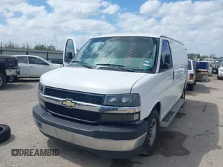2018 Chevrolet Express Cargo Van with VIN 1GCWGAFG8J1906084, listed as a IAAI auction lot 41814922 with 162,977 mi miles. Bid and sale history available at carsss.com. Image 17.