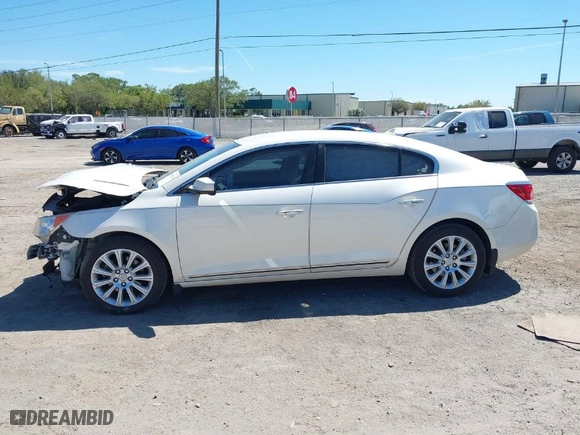 2013 Buick LaCrosse Leather with VIN 1G4GC5E39DF326464, listed as a IAAI auction lot 41859174 with 59,414 mi miles. Bid and sale history available at carsss.com. Image 15.