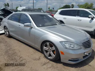 2012 Mercedes-Benz S 550 z VIN WDDNG9EB1CA482031, wystawiony jako IAAI lot #42035570 z przebiegiem 76 500 mil mil oraz . Historia ofert i sprzedaży dostępna na DreamBid. Obrazek 1.