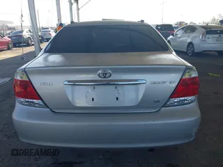 2005 Toyota Camry LE with VIN 4T1BF32K35U593310, listed as a IAAI auction lot 41997349 with 346,020 mi miles and . Bid and sale history available at DreamBid. Image 17.