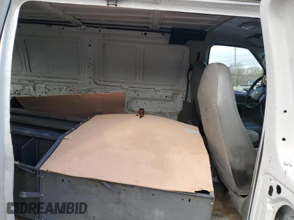 2008 Ford Econoline Cargo Commercial with VIN 1FTNE24W38DA02847, listed as a Copart auction lot 43975875 with 189,284 mi miles and Salvage Title. Bid and sale history available at DreamBid. Image 10.