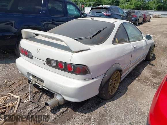 1998 Acura Integra GS-R with VIN JH4DC2394WS005633, listed as a IAAI auction lot 42595898 with 211,560 mi miles and . Bid and sale history available at DreamBid. Image 4.
