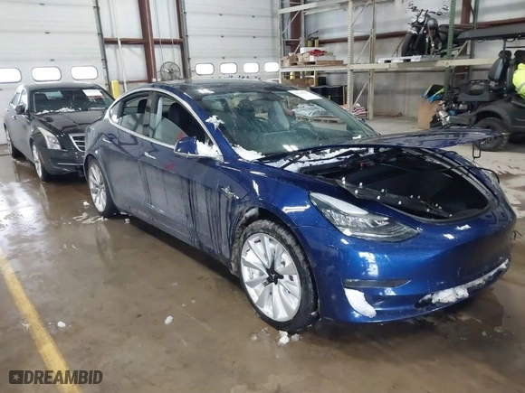2019 Tesla Model 3 Long Range with VIN 5YJ3E1EB2KF453877, listed as a IAAI auction lot 41640607 with 80,030 mi miles. Bid and sale history available at carsss.com. Image 1.