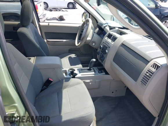 2009 Ford Escape Hybrid z VIN 1FMCU49329KA08605, wystawiony jako IAAI lot #42367265 z przebiegiem 166 562 mil mil oraz . Historia ofert i sprzedaży dostępna na DreamBid. Obrazek 5.