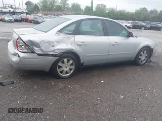2005 Ford Five Hundred SE z VIN 1FAFP23115G106256, wystawiony jako IAAI lot #42263958 z przebiegiem Nie podano mil oraz . Historia ofert i sprzedaży dostępna na DreamBid. Obrazek 4.