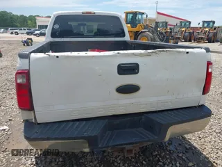 2011 Ford F-250 XL z VIN 1FT7X2AT3BEC33228, wystawiony jako IAAI lot #42545154 z przebiegiem 424 286 mil mil oraz . Historia ofert i sprzedaży dostępna na DreamBid. Obrazek 17.