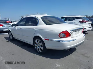 2006 Jaguar X-Type z VIN SAJWA51A76WE86537, wystawiony jako IAAI lot #42287581 z przebiegiem Nie podano mil oraz . Historia ofert i sprzedaży dostępna na DreamBid. Obrazek 3.