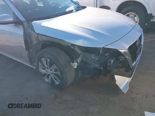 2020 Nissan Altima S with VIN 1N4BL4BV0LC252680, listed as a IAAI auction lot 40645027 with 93,171 mi miles and . Bid and sale history available at DreamBid. Image 6.