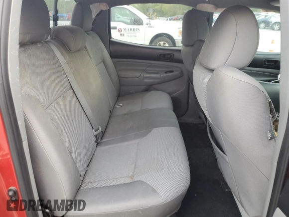 2015 Toyota Tacoma with VIN 3TMLU4ENXFM183250, listed as a Copart auction lot 52936125 with 132,703 mi miles and Salvage Title. Bid and sale history available at DreamBid. Image 10.