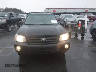 2004 Toyota Highlander z VIN JTEDP21A540007401, wystawiony jako IAAI lot #41701595 z przebiegiem 268 302 mil mil oraz . Historia ofert i sprzedaży dostępna na DreamBid. Obrazek 12.