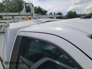 2019 Ford F-150 z VIN 1FTNF1C50KKD52178, wystawiony jako IAAI lot #42747449 z przebiegiem 135 641 mil mil oraz . Historia ofert i sprzedaży dostępna na DreamBid. Obrazek 1.