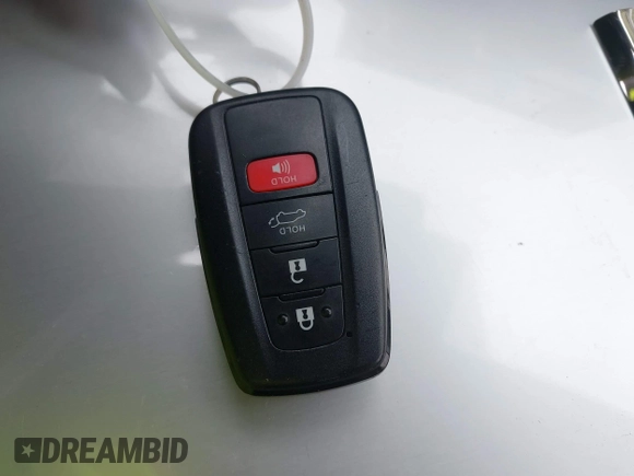 2019 Toyota RAV4 XLE Premium with VIN JTMA1RFV9KD513395, listed as a IAAI auction lot 41469143 with 28,406 mi miles. Bid and sale history available at carsss.com. Image 11.
