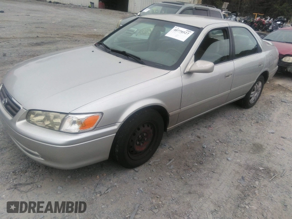 2001 Toyota Camry CE z VIN 4T1BG22K11U803209, wystawiony jako IAAI lot #40770527 z przebiegiem 210 611 mil mil oraz . Historia ofert i sprzedaży dostępna na DreamBid. Obrazek 2.