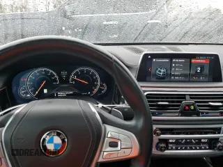 2018 BMW 7 Series 750i z VIN WBA7F0C58JGM22981, wystawiony jako Copart lot #58816625 z przebiegiem 6 213 mil mil oraz Szkoda całkowita • Salvage title. Historia ofert i sprzedaży dostępna na DreamBid. Obrazek 9.