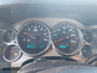 2013 Chevrolet Silverado 1500 LT with VIN 1GCRCSE06DZ273593, listed as a IAAI auction lot 41857478 with 207,175 mi miles. Bid and sale history available at carsss.com. Image 7.