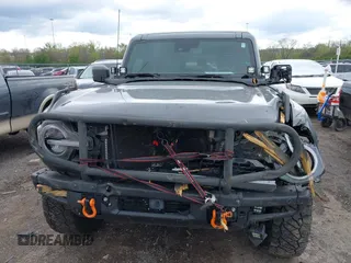 2022 Ford Bronco with VIN 1FMEE5DP4NLA83591, listed as a IAAI auction lot 42016765 with 40,554 mi miles. Bid and sale history available at carsss.com. Image 6.