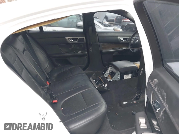 2011 Jaguar XF with VIN SAJWA0JC1BMR88080, listed as a IAAI auction lot 41671137 with Not Provided miles and . Bid and sale history available at DreamBid. Image 8.