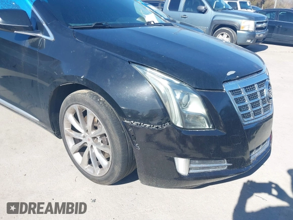 2013 Cadillac XTS Luxury with VIN 2G61P5S31D9116567, listed as a IAAI auction lot 41668056 with 196,744 mi miles. Bid and sale history available at carsss.com. Image 6.