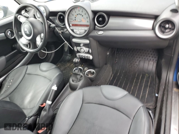 2007 MINI Hardtop S with VIN WMWMF735X7TL89784, listed as a Copart auction lot 55875985 with 98,380 mi miles and Clean Title. Bid and sale history available at DreamBid. Image 8.