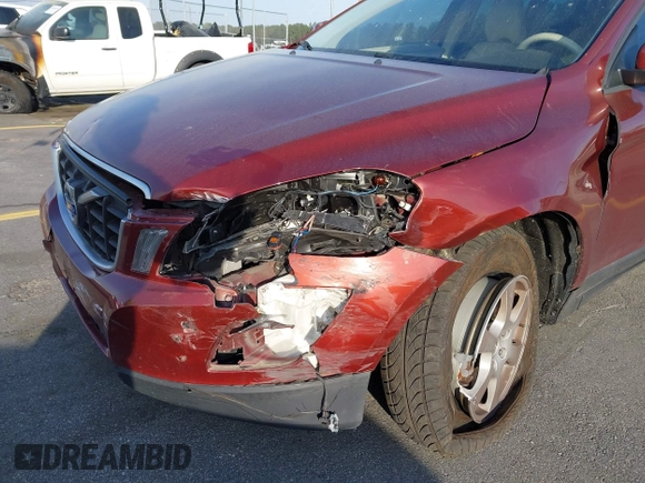 2010 Volvo XC60 3.2L with VIN YV4982DL7A2080402, listed as a IAAI auction lot 41900276 with 253,183 mi miles. Bid and sale history available at carsss.com. Image 6.
