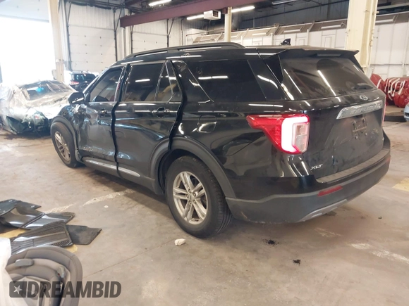 2020 Ford Explorer XLT z VIN 1FMSK8DH1LGA28432, wystawiony jako IAAI lot #41980349 z przebiegiem 40 031 mil mil oraz . Historia ofert i sprzedaży dostępna na DreamBid. Obrazek 3.