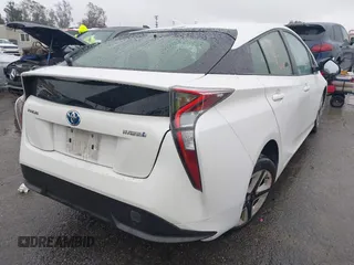2016 Toyota Prius Four z VIN JTDKARFU5G3018930, wystawiony jako IAAI lot #41570722 z przebiegiem 172 791 mil mil oraz . Historia ofert i sprzedaży dostępna na DreamBid. Obrazek 4.