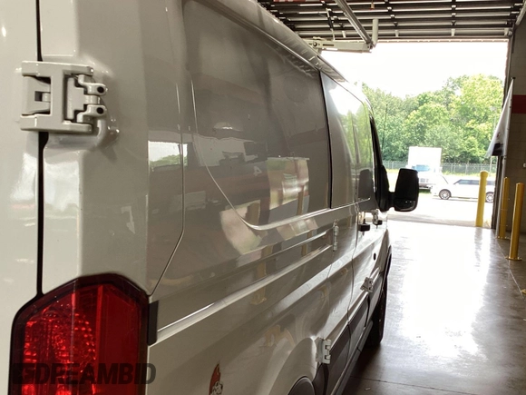 2018 Ford Transit с VIN 1FTYR1ZG4JKA34091, выставлен на аукционе IAAI как лот 42650298 с пробегом 177 181 миль миль и . История ставок и продаж доступна на DreamBid. Изображение 21.