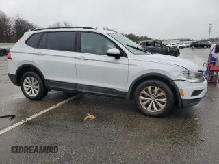2018 Volkswagen Tiguan S with VIN 3VV1B7AX7JM072106, listed as a Copart auction lot 48373464 with 83,482 mi miles and Salvage title. Bid and sale history available at DreamBid. Image 4.