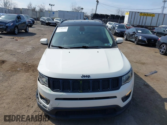2018 Jeep Compass Latitude with VIN 3C4NJDBB2JT457535, listed as a IAAI auction lot 41797591 with 34,026 mi miles. Bid and sale history available at carsss.com. Image 13.