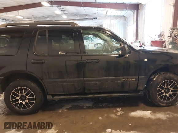 2008 Mercury Mountaineer z VIN 4M2EU47E78UJ16538, wystawiony jako IAAI lot #41322169 z przebiegiem 119 007 mil mil oraz . Historia ofert i sprzedaży dostępna na DreamBid. Obrazek 13.