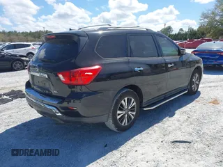 2017 Nissan Pathfinder S z VIN 5N1DR2MN8HC613384, wystawiony jako IAAI lot #41826359 z przebiegiem 138 960 mil mil oraz . Historia ofert i sprzedaży dostępna na DreamBid. Obrazek 4.