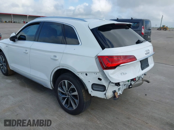 2022 Audi Q5 S line Premium Plus with VIN WA1EAAFY7N2088928, listed as a IAAI auction lot 42068146 with 42,956 mi miles and . Bid and sale history available at DreamBid. Image 3.