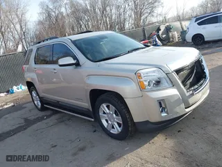 2013 GMC Terrain SLE with VIN 2GKFLSE36D6233821, listed as a IAAI auction lot 41662874 with 136,333 mi miles. Bid and sale history available at carsss.com. Image 1.