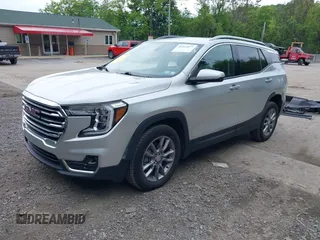2022 GMC Terrain SLT z VIN 3GKALVEV7NL159321, wystawiony jako IAAI lot #42352977 z przebiegiem 42 386 mil mil oraz . Historia ofert i sprzedaży dostępna na DreamBid. Obrazek 2.
