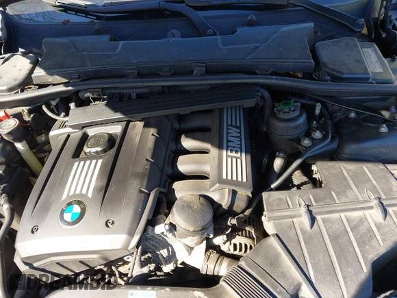 2008 BMW 3 Series 328xi with VIN WBAVC93518K043073, listed as a IAAI auction lot 42134507 with 148,712 mi miles. Bid and sale history available at carsss.com. Image 10.