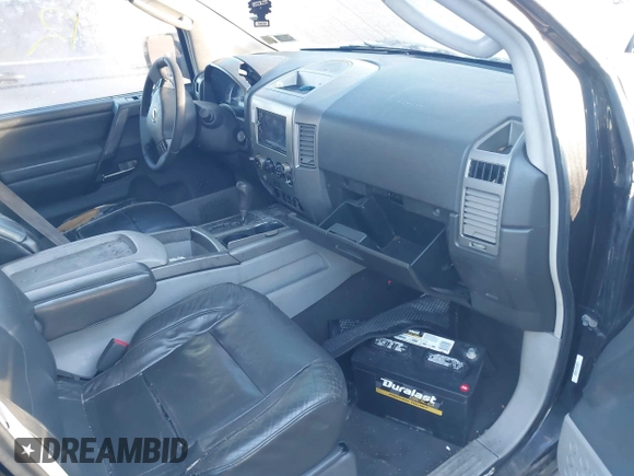 2004 Nissan Armada LE z VIN 5N1AA08B44N731929, wystawiony jako IAAI lot #41382572 z przebiegiem Nie podano mil oraz . Historia ofert i sprzedaży dostępna na DreamBid. Obrazek 5.