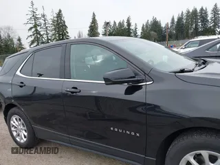 2020 Chevrolet Equinox LT z VIN 2GNAXKEV5L6142198, wystawiony jako IAAI lot #41765650 z przebiegiem 131 946 mil mil oraz . Historia ofert i sprzedaży dostępna na DreamBid. Obrazek 14.